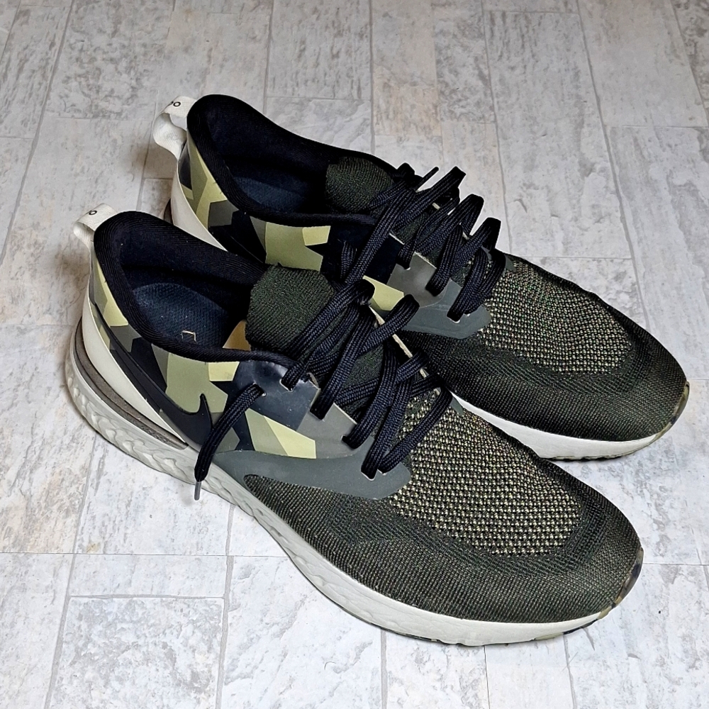 Nike Odyssey Flyknit React - image 1